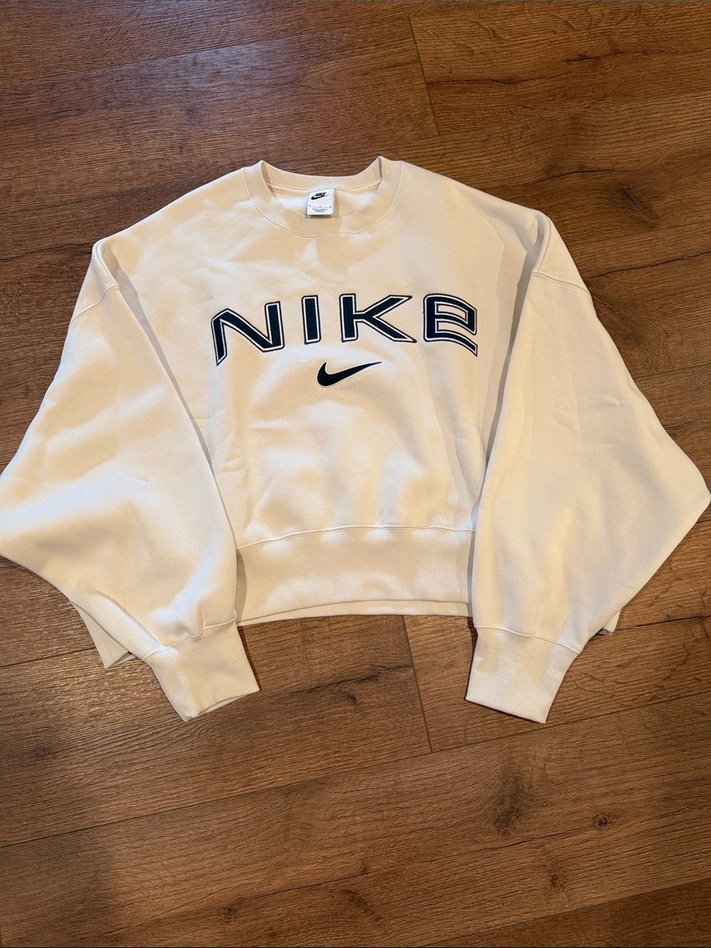 Nike -Women’s Cream Cropped Crewneck Sweatshirt with Navy Logo-NWOT